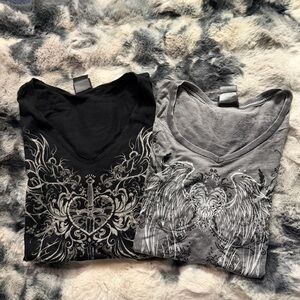 Women's Black and Gray Graphic V-Neck Tops set